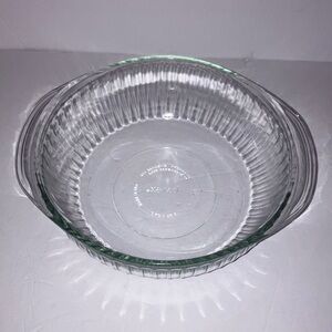 Pyrex Ribbed Glass Round‎ Baking Dish 9x3”